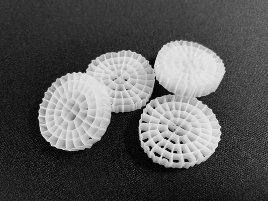 ROHS White Hdpe 0.98g/Cm3 Plastic Filter Media Aquarium